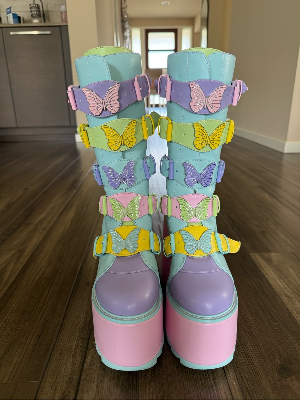 YRU Dune pastel butterfly buckles platform, rave boots - Picture 3 of 11